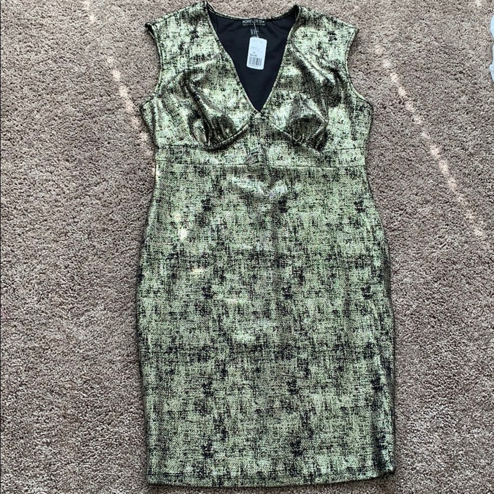 Forever 21+ Black and Silver Metallic Mini Dress